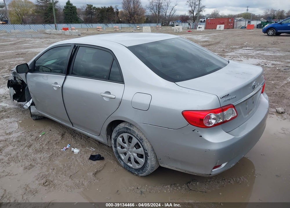 2011 TOYOTA COROLLA LE VIN: 2T1BU4EE9BC607824