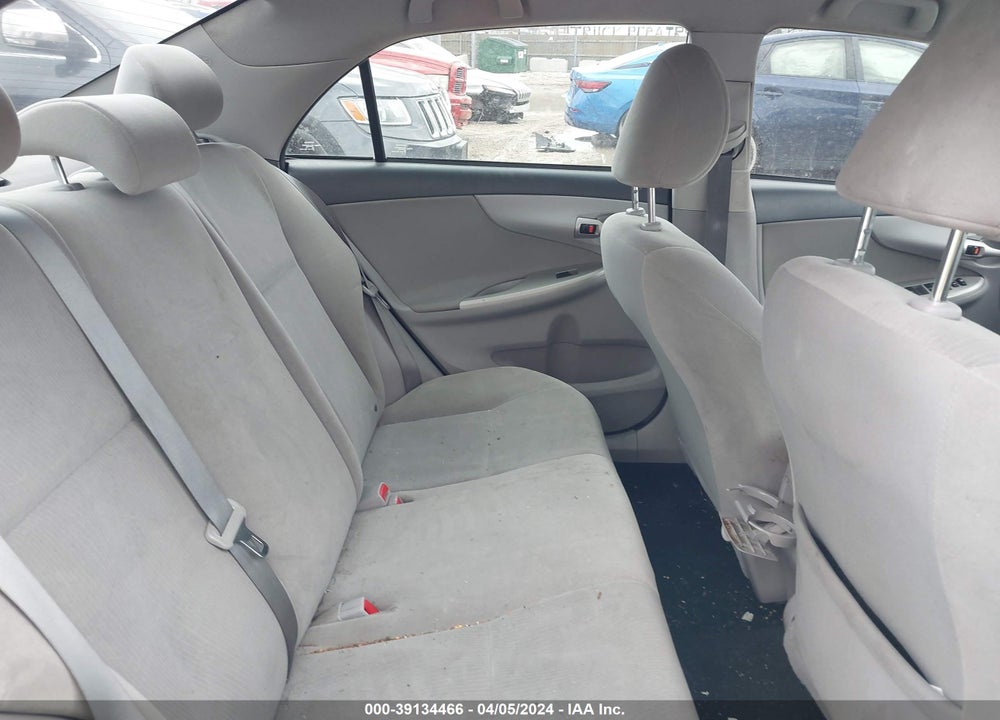 2011 TOYOTA COROLLA LE VIN: 2T1BU4EE9BC607824