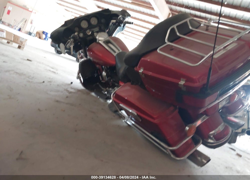 2013 HARLEY-DAVIDSON FLHTCU VIN: 1HD1FCM17DB622210