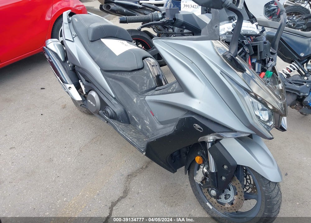 2021 KYMCO USA INC AK 550 VIN: RFBSAT54XMB440243