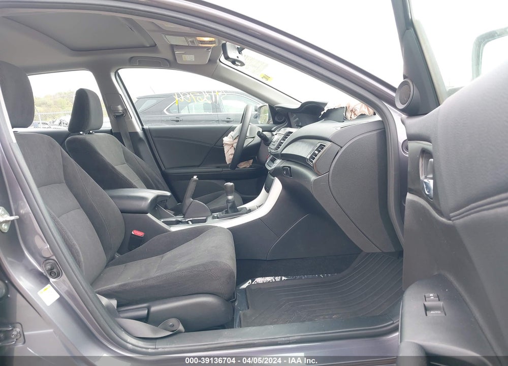 2015 HONDA ACCORD EX VIN: 1HGCR2E74FA045175