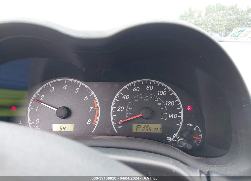 2011 TOYOTA COROLLA LE VIN: 2T1BU4EE0BC642445