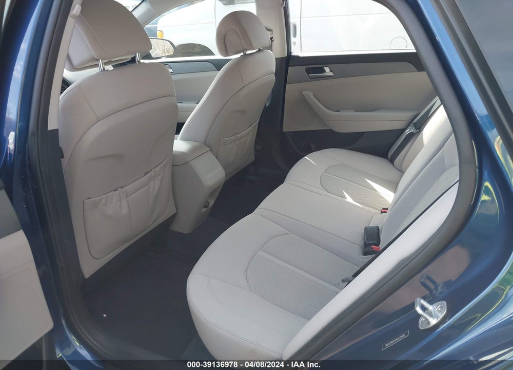 2017 HYUNDAI SONATA SE VIN: 5NPE24AFXHH579460