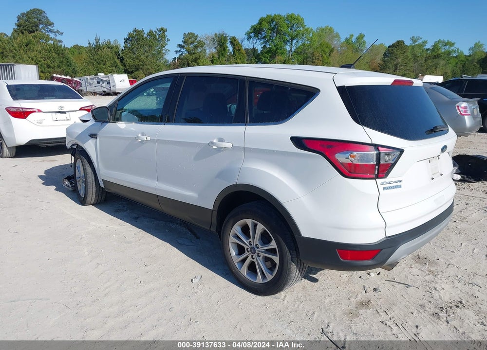 2017 FORD ESCAPE SE VIN: 1FMCU9GD5HUC49540
