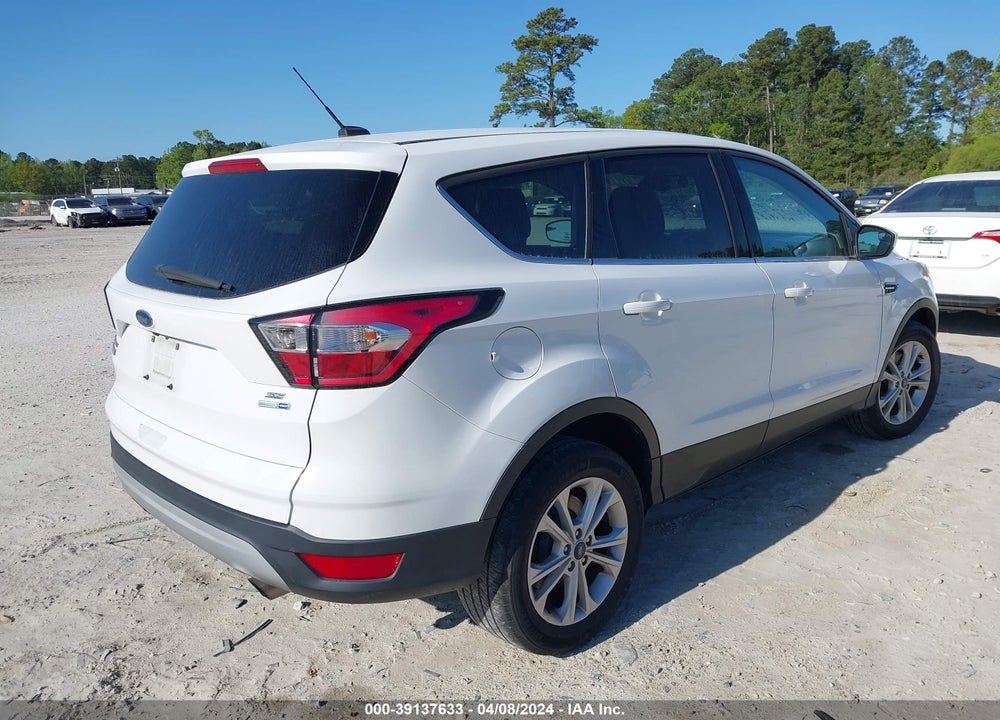 2017 FORD ESCAPE SE VIN: 1FMCU9GD5HUC49540