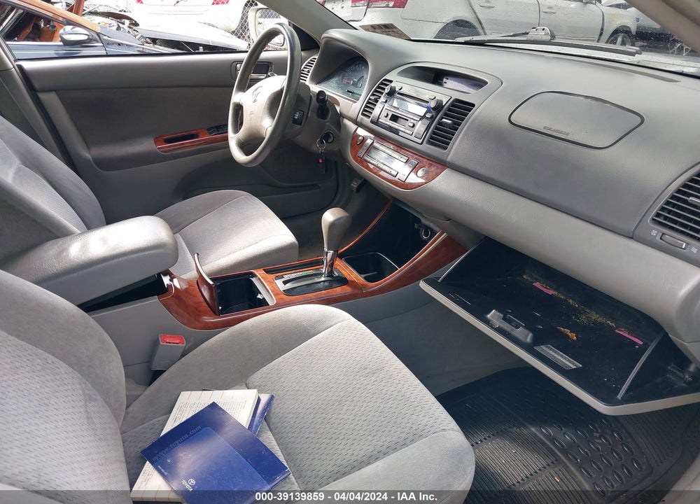 2003 TOYOTA CAMRY XLE VIN: 4T1BE30K73U704489