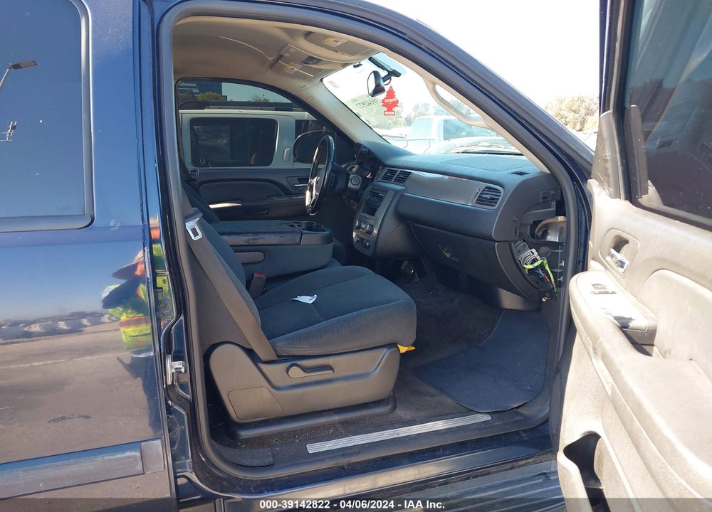 2008 CHEVROLET TAHOE LS VIN: 1GNFC13C68J199050