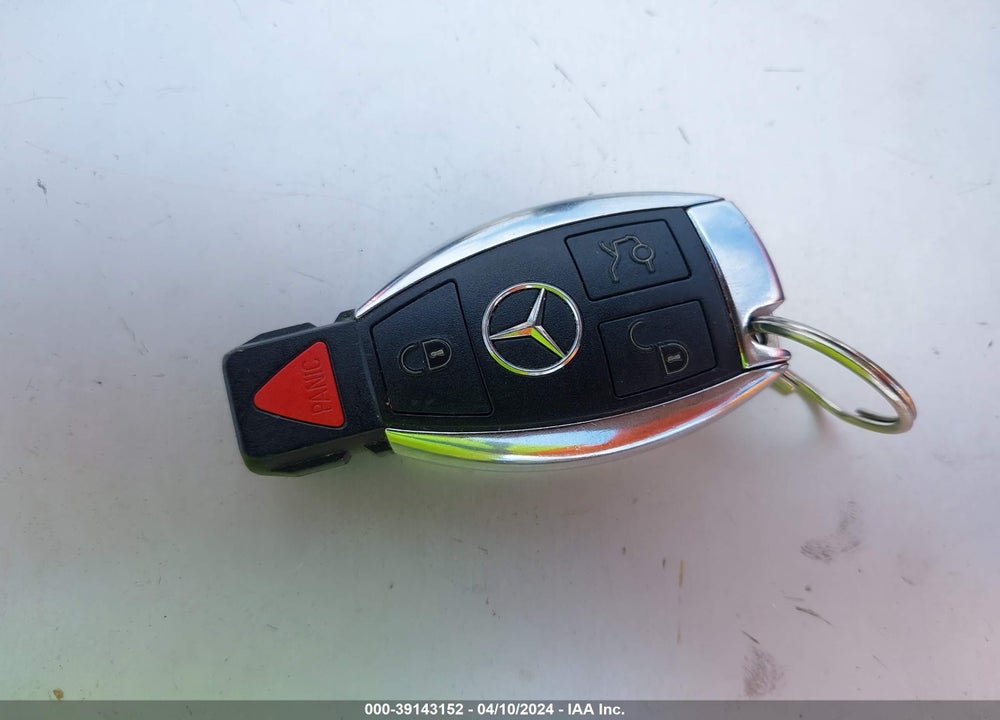 2016 MERCEDES-BENZ S 550 4MATIC VIN: WDDUG8FB8GA233056