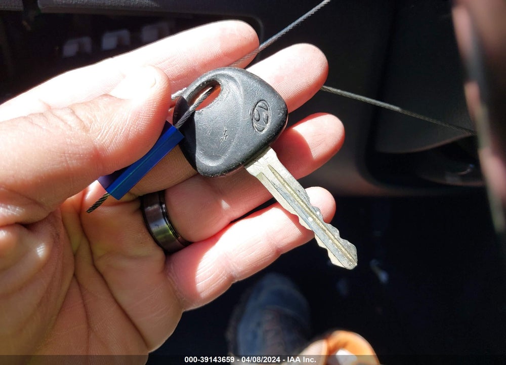 2007 HYUNDAI SONATA LIMITED/SE V6 VIN: 5NPEU46F27H295760