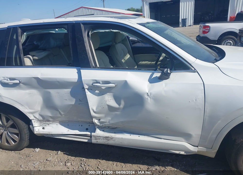 2018 VOLVO XC90 T5 MOMENTUM VIN: YV4102PK0J1350616