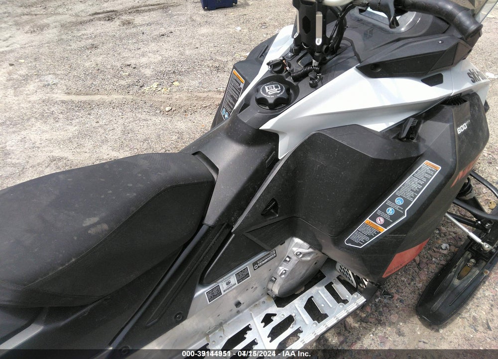 2022 SKI DOO MX Z SPORT 800 VIN: 2BPSBHNA5NV000566