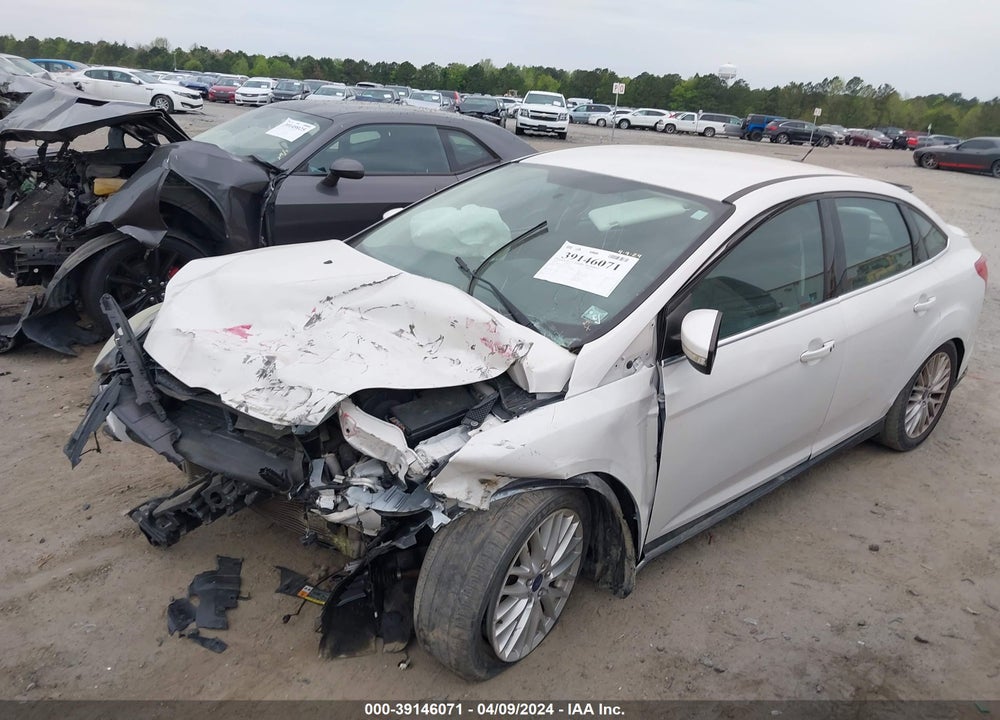2014 FORD FOCUS TITANIUM VIN: 1FADP3J20EL227330