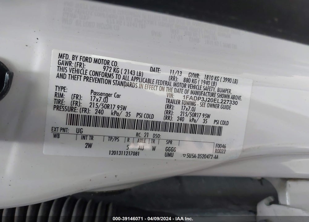 2014 FORD FOCUS TITANIUM VIN: 1FADP3J20EL227330