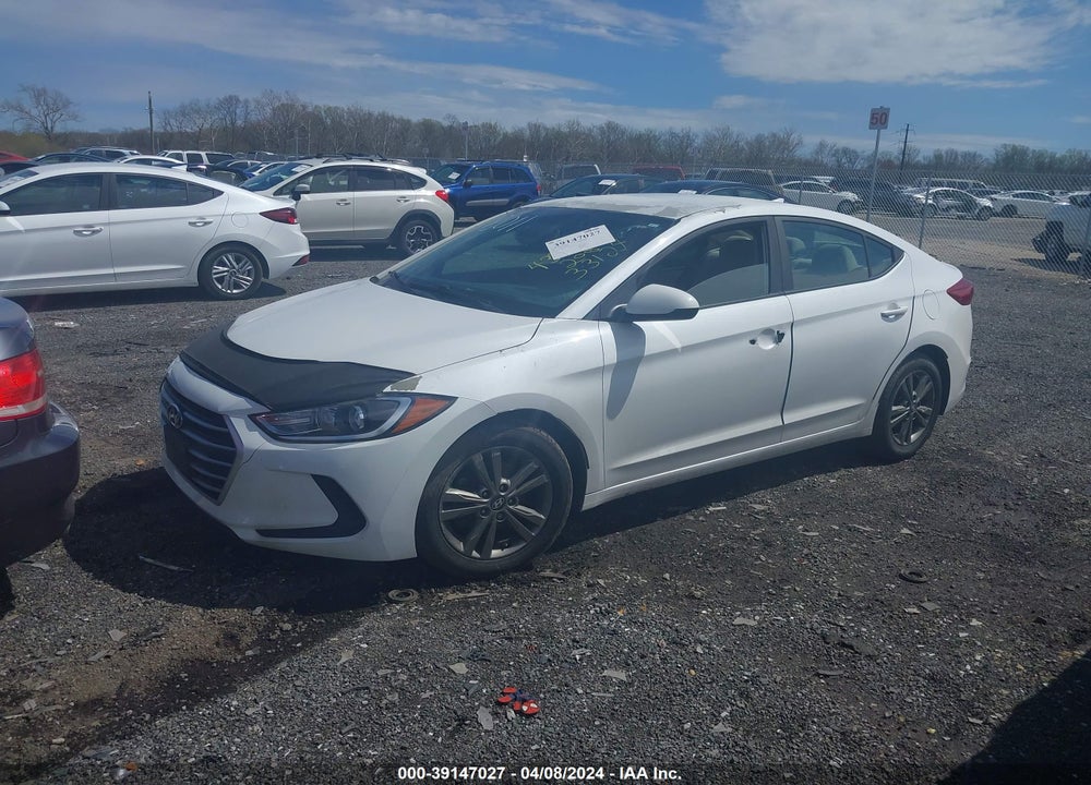 2018 HYUNDAI ELANTRA SEL VIN: 5NPD84LF6JH228011