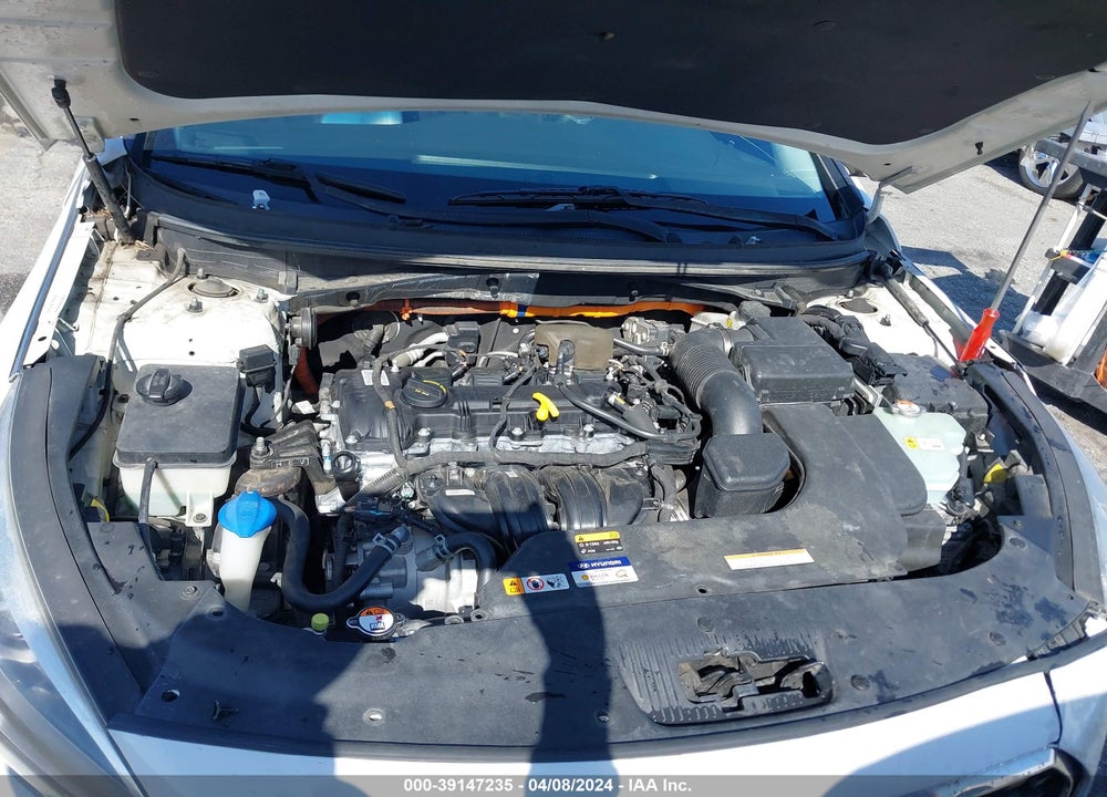 2016 HYUNDAI SONATA HYBRID LIMITED VIN: KMHE34L1XGA025948
