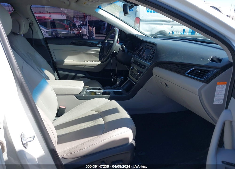 2016 HYUNDAI SONATA HYBRID LIMITED VIN: KMHE34L1XGA025948