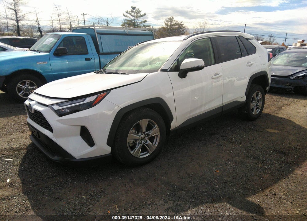 2024 TOYOTA RAV4 XLE HYBRID VIN: JTMRWRFV8RD213586