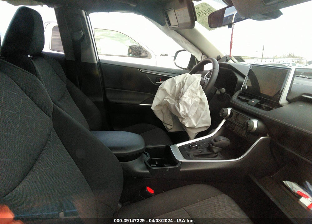 2024 TOYOTA RAV4 XLE HYBRID VIN: JTMRWRFV8RD213586