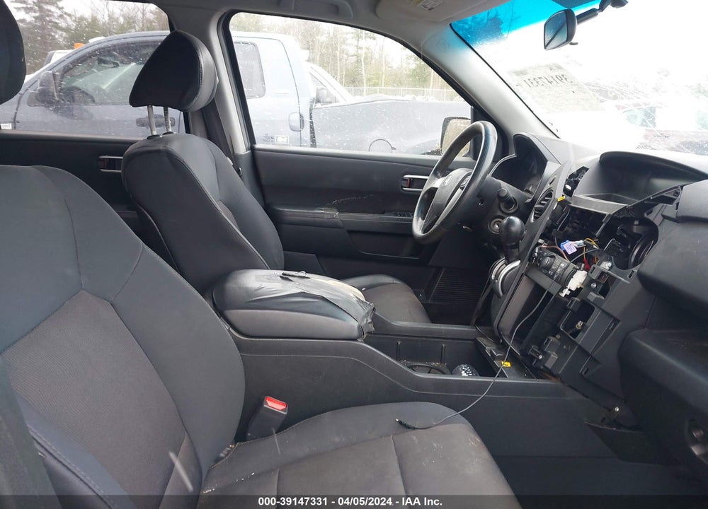 2009 HONDA PILOT LX VIN: 5FNYF48269B035848