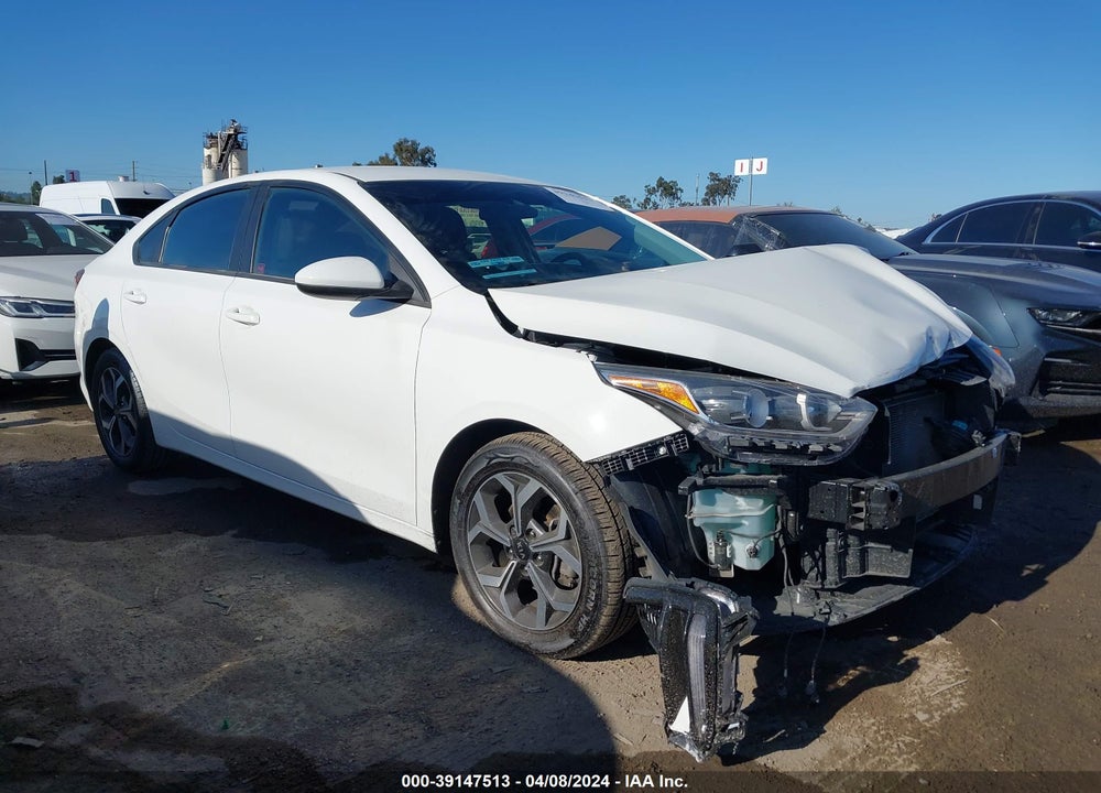 2019 KIA FORTE LXS VIN: 3KPF24AD8KE096841