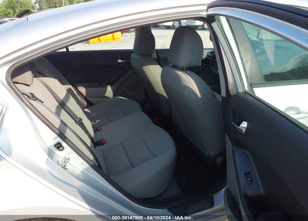 2015 KIA FORTE LX VIN: KNAFK4A68F5418880