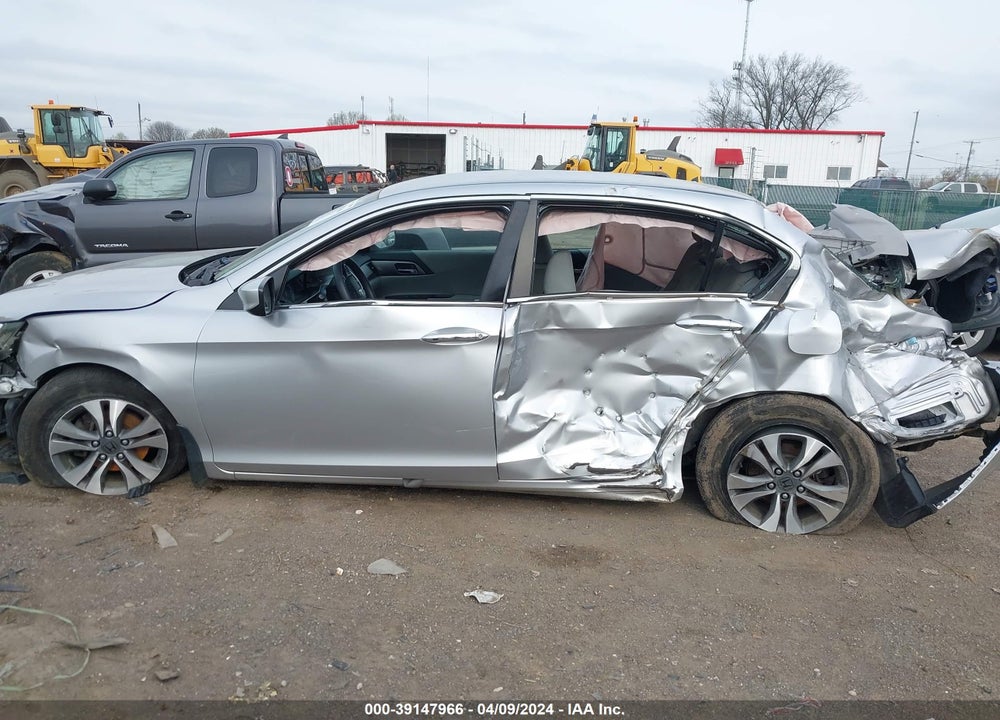 2013 HONDA ACCORD VIN: 1HGCR2F32DA002298