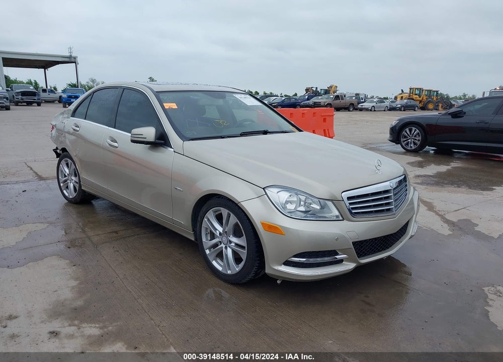 2012 MERCEDES-BENZ C 250 LUXURY/SPORT VIN: WDDGF4HB2CR218781
