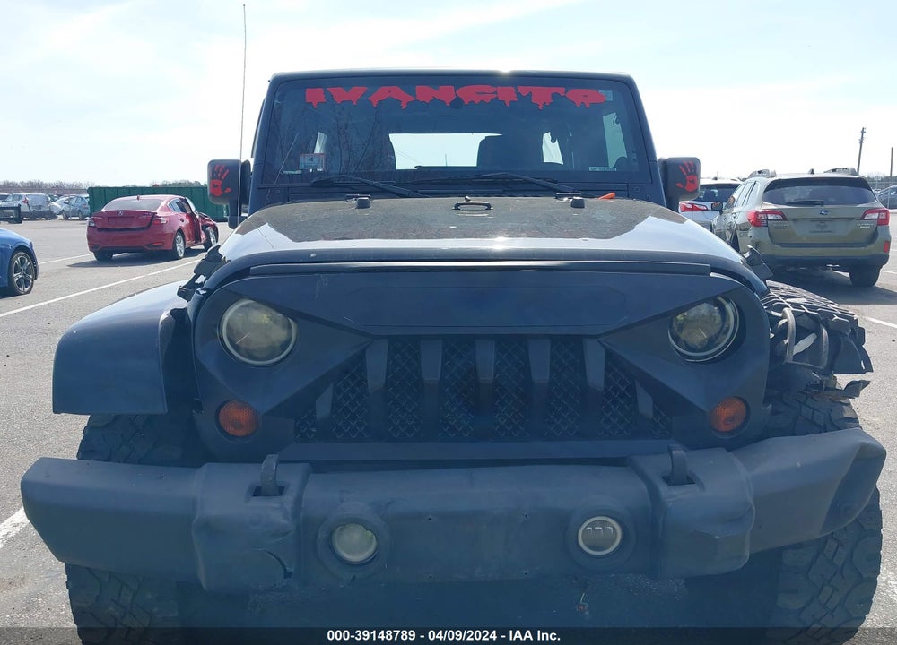 2011 JEEP WRANGLER UNLIMITED SAHARA VIN: 1J4BA5H15BL526636
