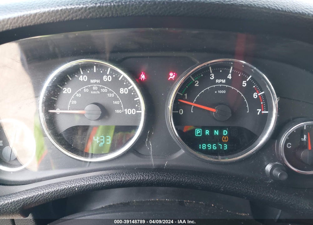 2011 JEEP WRANGLER UNLIMITED SAHARA VIN: 1J4BA5H15BL526636