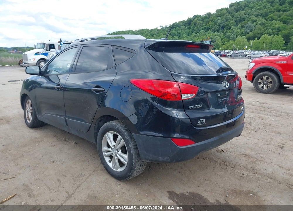 2011 HYUNDAI TUCSON GLS VIN: KM8JUCAC1BU243794