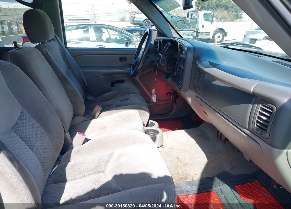 2004 CHEVROLET TAHOE LS VIN: 1GNEC13V34J315991