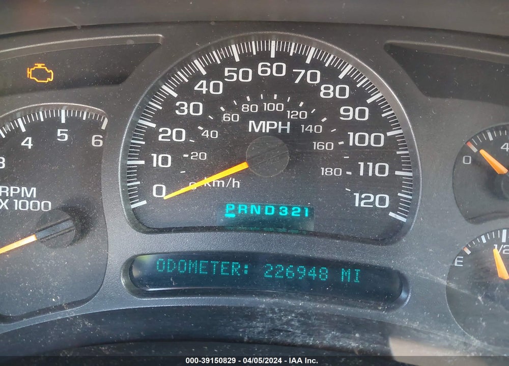 2004 CHEVROLET TAHOE LS VIN: 1GNEC13V34J315991