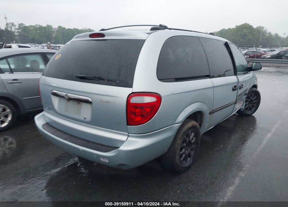 2002 CHRYSLER TOWN & COUNTRY LX VIN: 2C4GP44392R578872