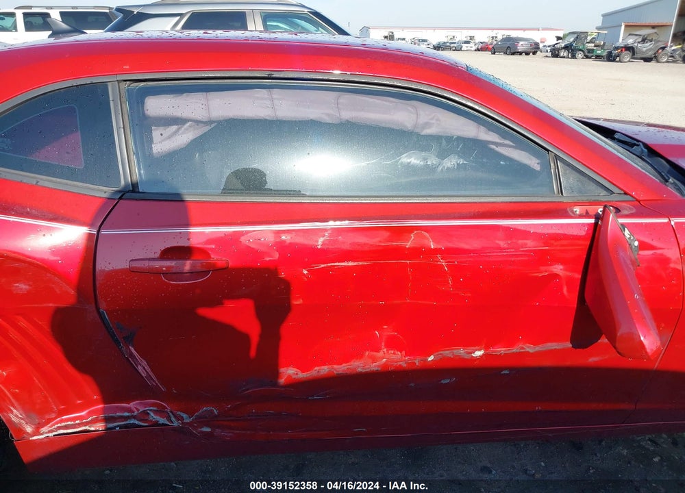 2015 CHEVROLET CAMARO 2LS VIN: 2G1FB1E33F9290982