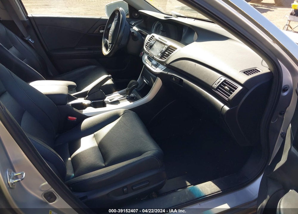 2013 HONDA ACCORD VIN: 1HGCR2F86DA146335
