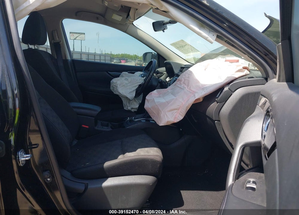 2018 NISSAN ROGUE SPORT SV VIN: JN1BJ1CP8JW109389