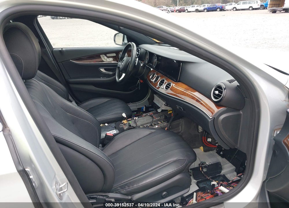 2017 MERCEDES-BENZ E 300 4MATIC VIN: WDDZF4KB5HA115894