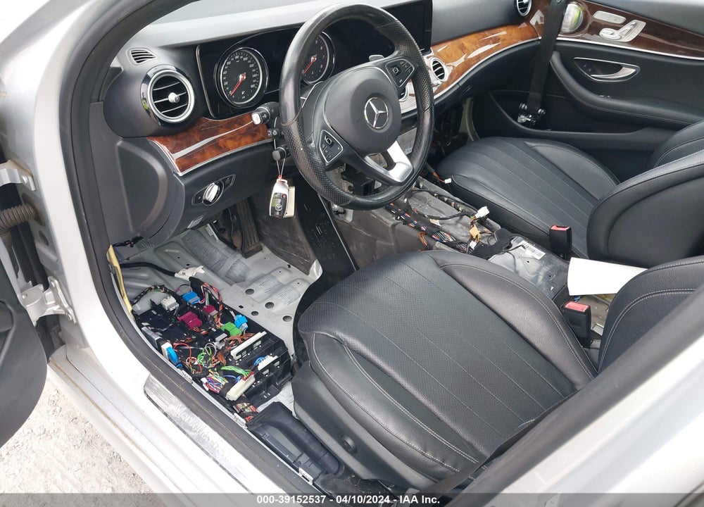 2017 MERCEDES-BENZ E 300 4MATIC VIN: WDDZF4KB5HA115894