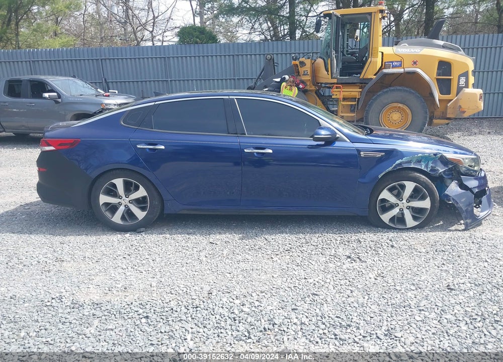 2019 KIA OPTIMA S VIN: 5XXGT4L30KG283441