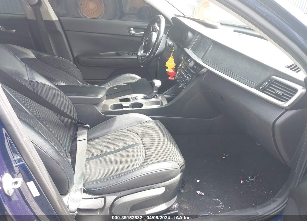 2019 KIA OPTIMA S VIN: 5XXGT4L30KG283441
