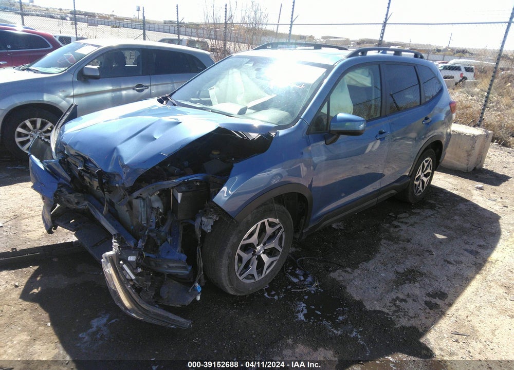 2022 SUBARU FORESTER PREMIUM VIN: JF2SKAEC2NH404360