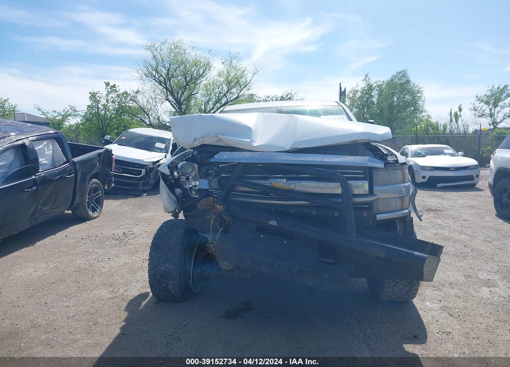 2015 CHEVROLET SILVERADO 2500HD WT VIN: 1GC2KUE87FZ111996