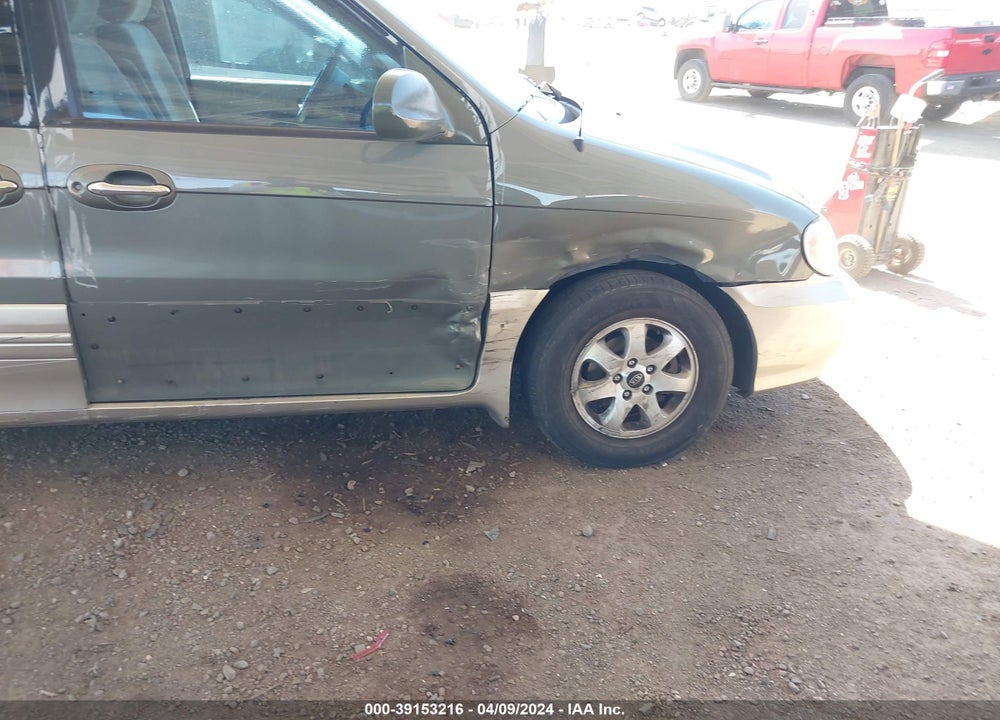 2004 KIA SEDONA EX/LX VIN: KNDUP131646569526