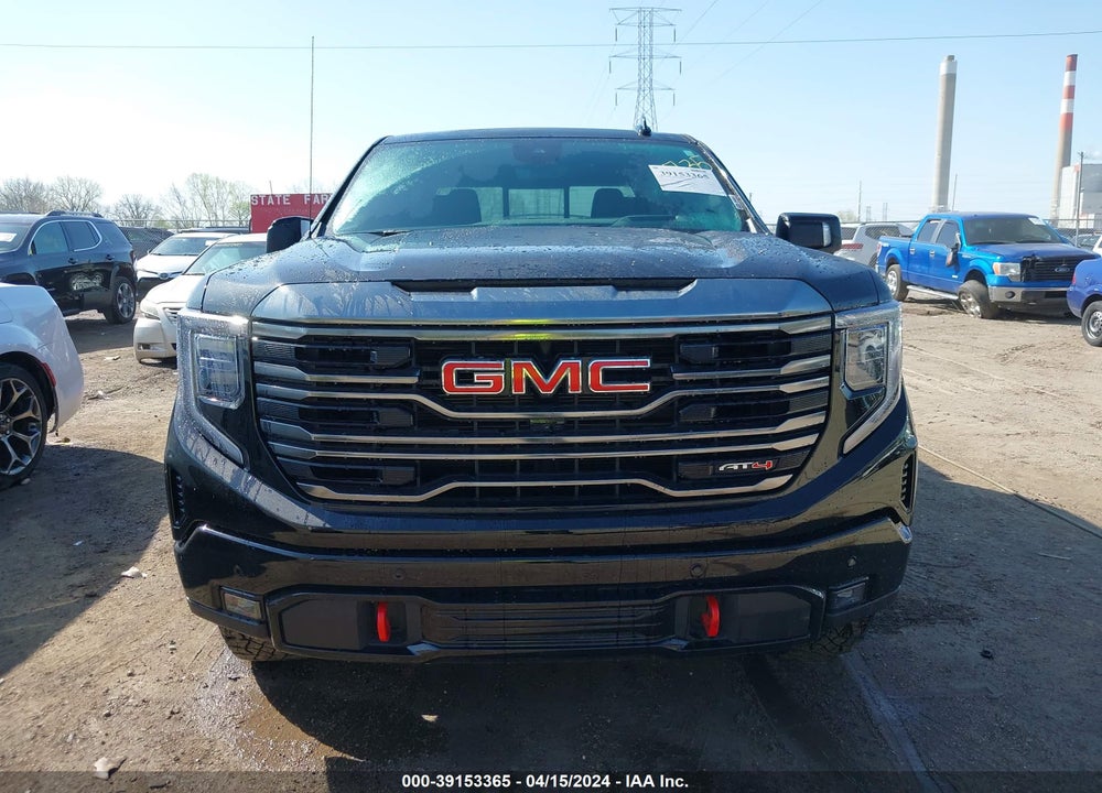 2024 SIERRA GMC  1500 4WD  SHORT BOX AT4 VIN: 1GTUUEELXRZ122735