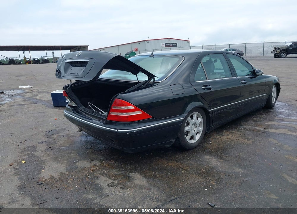 2000 MERCEDES-BENZ S 500 VIN: WDBNG75J4YA114406