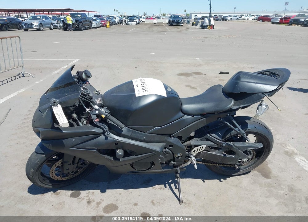 2006 SUZUKI GSX-R1000 VIN: JS1GT76A462114122