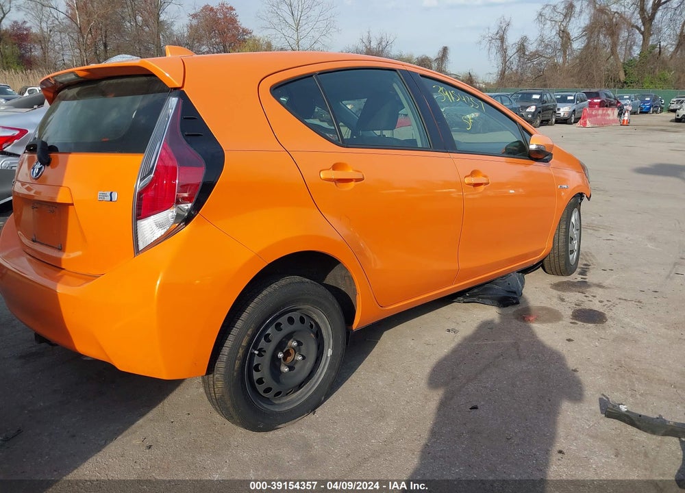 2015 TOYOTA PRIUS C TWO VIN: JTDKDTB30F1104674