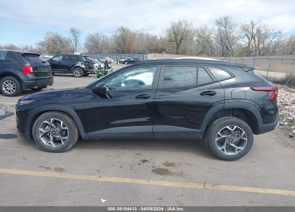 2024 CHEVROLET TRAX FWD LT VIN: KL77LHE21RC122809