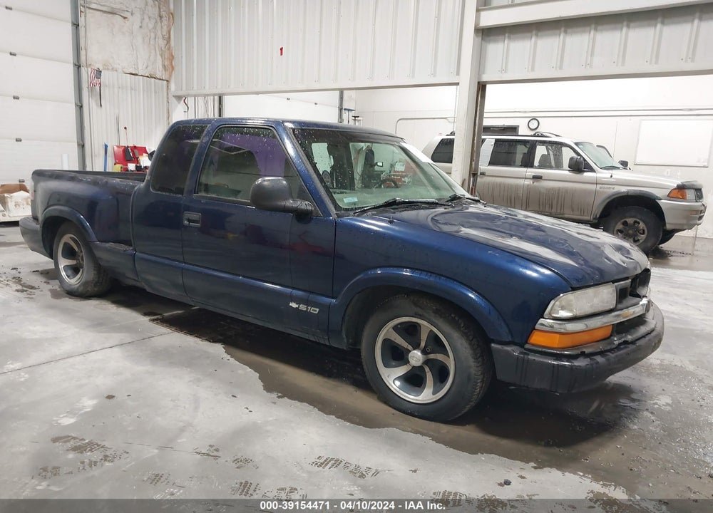 1998 CHEVROLET S-10 LS SPORTSIDE VIN: 1GCCS1943W8167708