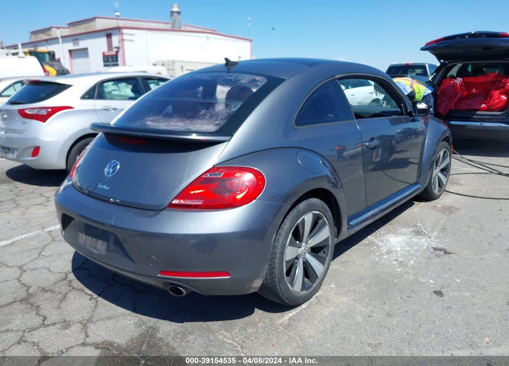 2013 VOLKSWAGEN BEETLE 2.0T TURBO VIN: 3VWVA7ATXDM621198